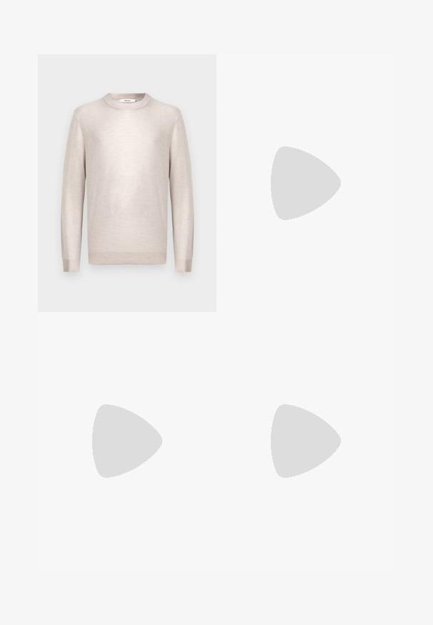 Šviesiai smėlio spalvos megztinis su apvalia apykakle, pagamintas iš minkštos mezgimo medžiagos, su ilgomis rankovėmis ir tampriomis rankogaliais bei apačia. Minimalistinis dizainas, lygus tekstūra.; Juodos tiesios kelnės, pagamintos iš lengvos medžiagos. Su priekiniais mygtukų užtrauktukais ir dviem šoninėmis kišenėmis; lygi tekstūra.; Juodi odiniai loaferiai su lygia danga, plokščiu padu ir apvaliu pirštu, papuošti dekoratyvia juostele per viršų.; Tamsiai mėlynas odinis portfelis su dviem viršutinėmis rankenomis ir nuimamu diržu. Yra tekstūruotas paviršius, vertikalios siūlės ir logotipo detalė.