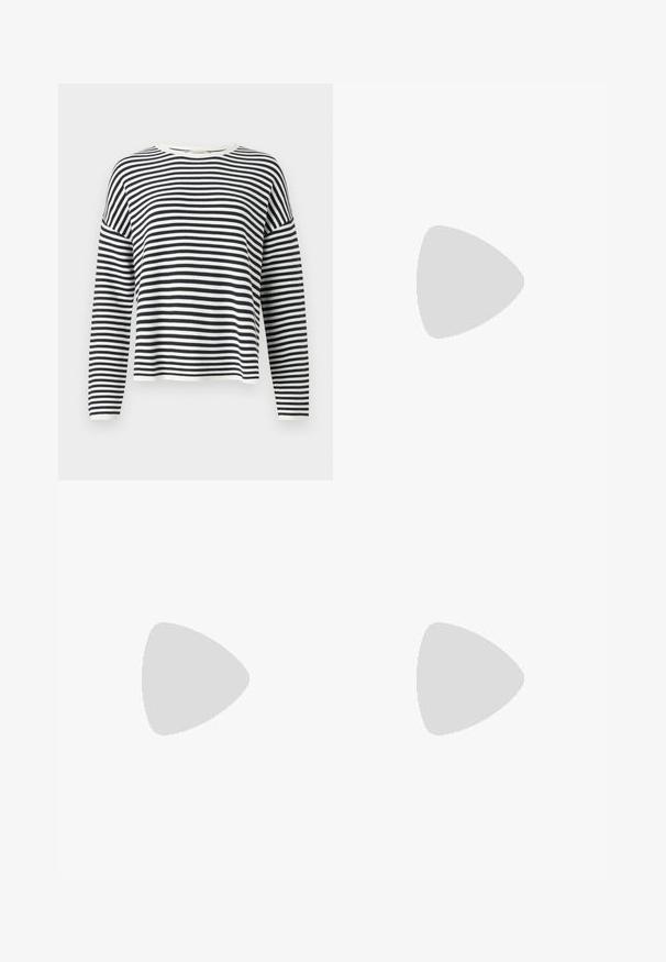 Camisola de manga longa, decote redondo, feita de tecido macio com riscas horizontais em preto e branco. Apresenta punhos e bainha canelados.; Calças pretas de corte ajustado com um design de perna reta, apresentando uma textura lisa e pregas bem definidas na frente. Sem hardware visível.; Saltos slingback em couro preto com bico fino, apresentando um salto esguio e um detalhe em tom dourado na alça ajustável. Textura suave.; Bolsa de couro preta com um design estruturado, apresentando uma forma cropped, alça superior e detalhes em metal dourado. Inclui uma alça de ombro ajustável.