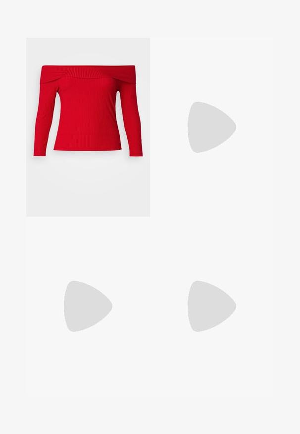 Rdeči top z dolgimi rokavi, brez naramnic, z rebrasto teksturo. Prilegajoča zasnova poudarja silhueto. Gladek material z čistim izrezom.; Hlače širokih nogavic iz kremaste tkanine z gladko teksturo, z enim sprednjim gumbom, diskretnimi plisami in visokim pasom.; Bela sandala na visokih petah s debelim petam, ki ima obliko trakcev in vezanje okoli gležnja. Gladka tekstura z platformo spredaj za dodatno višino.; Bela sintetična torbica v obliki trikotnika, z ravnim sprednjim poklopcem in detajlom mašne, nastavljivim trakom, gladko teksturo in minimalističnim dizajnom.