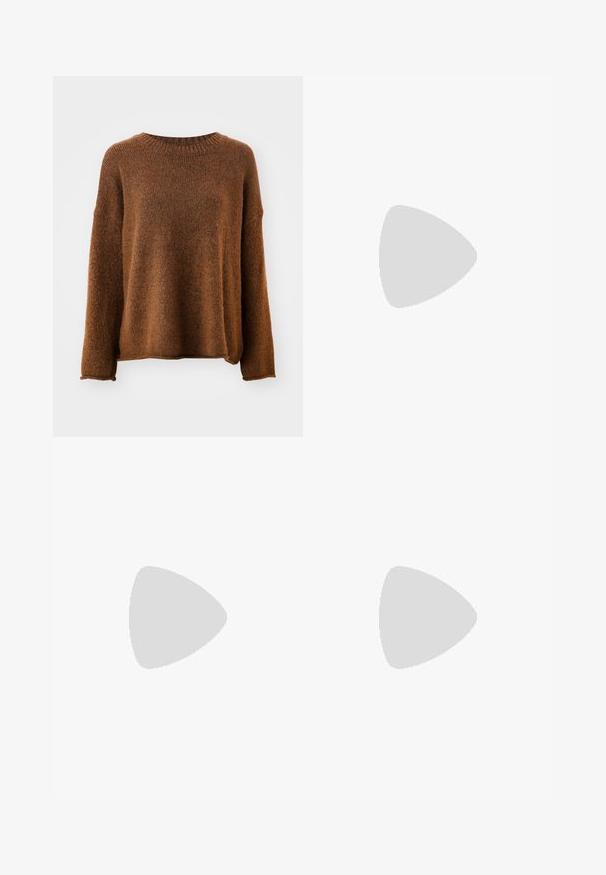 Vero Moda VMNOELLE ONECK  - Neule - pinecone melange; Ruskeat leveälahkeiset housut, joissa on sileä pinta, musta vyö vyötäröllä ja sivutaskut. Muotoiltu malli ja rento istuvuus.; Musta kiiltävä korkokenkä sandaalit neliönmuotoisella varpaalla, nilkkaremmillä ja hopeisilla soljilla. Varustettu tukevalla lohkokorkealla vakauden takaamiseksi.; Even&Odd Käsilaukku - brown