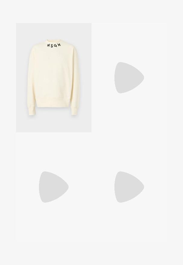 Sweatshirt de couleur crème avec le lettrage noir "MSGM" sur le col. Il présente des manches longues et une coupe décontractée. Fabriqué à partir d'un matériau doux.; T-shirt gris à manches courtes fabriqué en tissu doux et texturé. Présente un col rond classique et un ourlet droit, idéal pour une tenue décontractée.; Noon Goons RUNAWAY - Short en jean - washed blue; Botte de neige imperméable noire avec un dessus synthétique lisse, fermeture éclair, col rembourré et semelle en caoutchouc texturé. Accentuée par une marque "MOON BOOT".