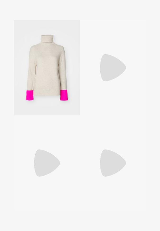FROM FUTURE Jumper - beige; Wide-leg trousers in a light beige fabric, featuring pleats, a high waist, and a smooth texture with no visible embellishments.; Beige suede high-heeled pump with a pointed toe and a chunky block heel. The material has a soft texture with a smooth finish.; Black leather shoulder bag with a curved shape, zipper closure, and adjustable strap. Features embossed branding on the front.