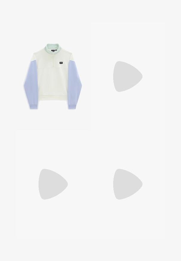Vans HALF MOCK - Sweatshirt - marshmallow-cosmic sky; Pantalons à jambes larges en coton blanc cassé. Dotés d'une fermeture éclair à l'avant et de deux poches latérales. Texture lisse et coupe décontractée.; Baskets avec une tige en cuir blanc, un bout en daim gris et trois bandes noires. Présente un logo bleu sur la languette et une semelle en caoutchouc texturée.; Vivienne Westwood THREE ROW RELIEF CHOKER - Collier - silver-coloured/white