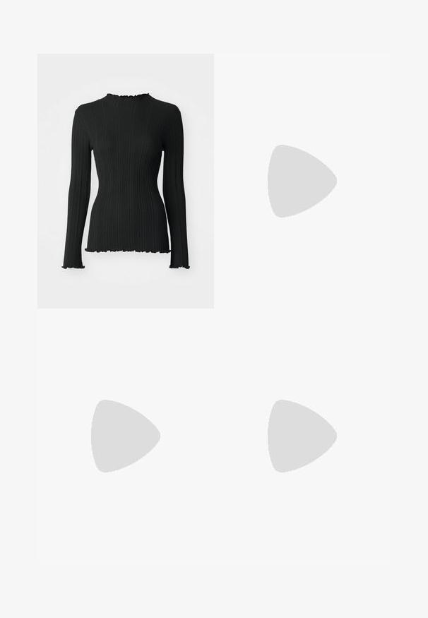 Schwarzes, geripptes Langarmoberteil mit hochgeschlossenem Kragen und gewellten Kanten, das ein enges Design aufweist und das strukturierte Material betont.; Schwarze leichte, weit geschnittene, hochtaillierte Kunstlederhose mit vorderem Knopf, Reißverschluss, Gürtelschlaufen und Seitentaschen auf weißem Hintergrund.; Schwarze patentierte Sandalen mit Absatz, quadratischer Spitze, Knöchelriemen und silbernen Schnallen. Mit einem stabilen Blockabsatz für mehr Stabilität.; Schwarze Laptoptasche aus Leder mit glatter Textur, rechteckiger Form und zwei langen Griffen. Keine sichtbaren Beschläge oder Verzierungen.