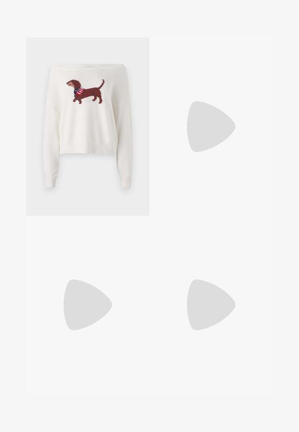 Hollister Co. SLOUCHY AMERICANA GRAPHIC - Vesta - white; Svijetloplave, visoko-strukirane traperice. Imaju široke nogavice, dva razderana područja na koljenima i klasičan stil s pet džepova.; Bijela visoka platnena tenisica s crnom gumenom potplatom, prednjim gumenim zaštitnikom prstiju i šest rupa za vezanje, s čistim, minimalističkim dizajnom.; Crvena kožna torba s kutnim, geometrijskim dizajnom. Ima jedan podesivi remen i preklopni zatvarač sa šivenim detaljima.