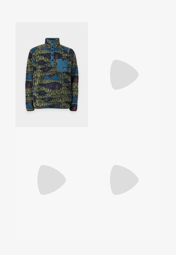 KAVU TEANNAWAY - Fleecetrøjer - multi coloured; Hvid bomulds t-shirt med korte ærmer og rund halsudskæring. Har et sort "Carhartt" logo trykt på den øvre venstre brystområde.; Hvide bomulds cargo bukser med en afslappet pasform. Funktioner inkluderer for- og baglommer, guldfarvede hardware detaljer og forstærkede knæsektioner.; Hvide atletiske sko med en tekstureret mesh-overdel, reflekterende detaljer og en polstret sål. Har elastiske snørebånd og grå detaljer.