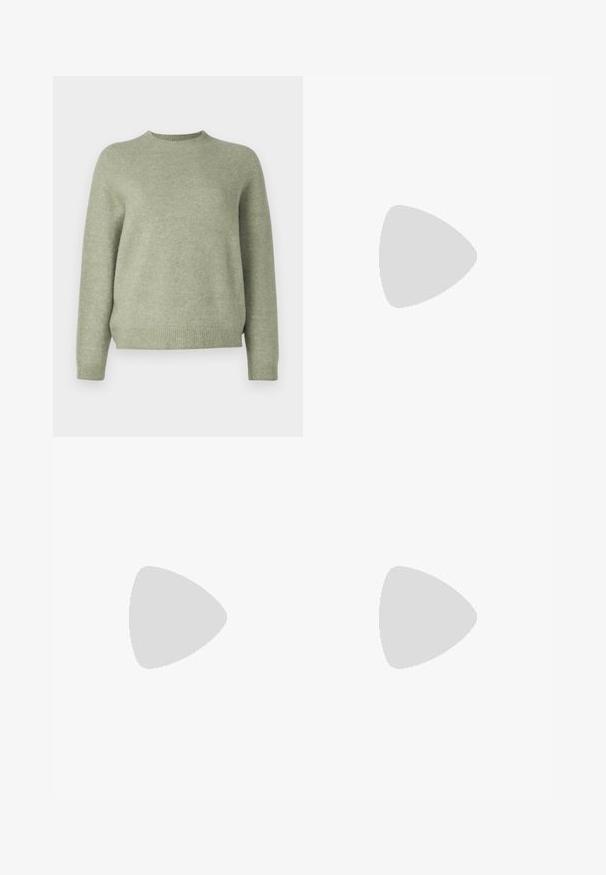 DRYKORN PEMIRI - Maglione - green; Jeans in denim azzurro chiaro con vita alta, taglio a gamba larga, due tasche laterali e design plissettato. Texture morbida con una finitura sbiadita.; Scarpa slingback nera con punta affilata e tacco basso, realizzata in pelle liscia e con un design a taglio laterale per favorire la traspirabilità.; Borsa a tracolla nera in pelle con forma curva, manico sottile, cerniera argentata e logo Calvin Klein sul davanti. Texture liscia e design minimale.