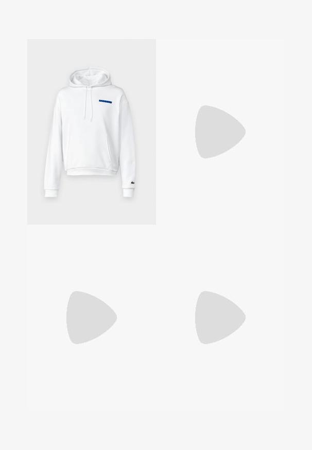 Weiße Kapuzenjacke aus Baumwolle mit einer Kängurutasche, verstellbarem Kordelzug an der Kapuze und blauer Textlogoplatzierung auf der Brust. Gerippte Bündchen und Saum.; Hellblaue Denim-Jeans mit geradem Bein, ausgewaschenem Look, fünf Taschen, kontrastierender Nähte und einem vorderen Knopfverschluss.; Weißer Sneaker mit glattem Lederobermaterial und niedrigem Profil. Verfügt über eine runde Zehenpartie, sechs Ösen und eine strukturierte Gummisohle.; BOSS Sonnenbrille - black