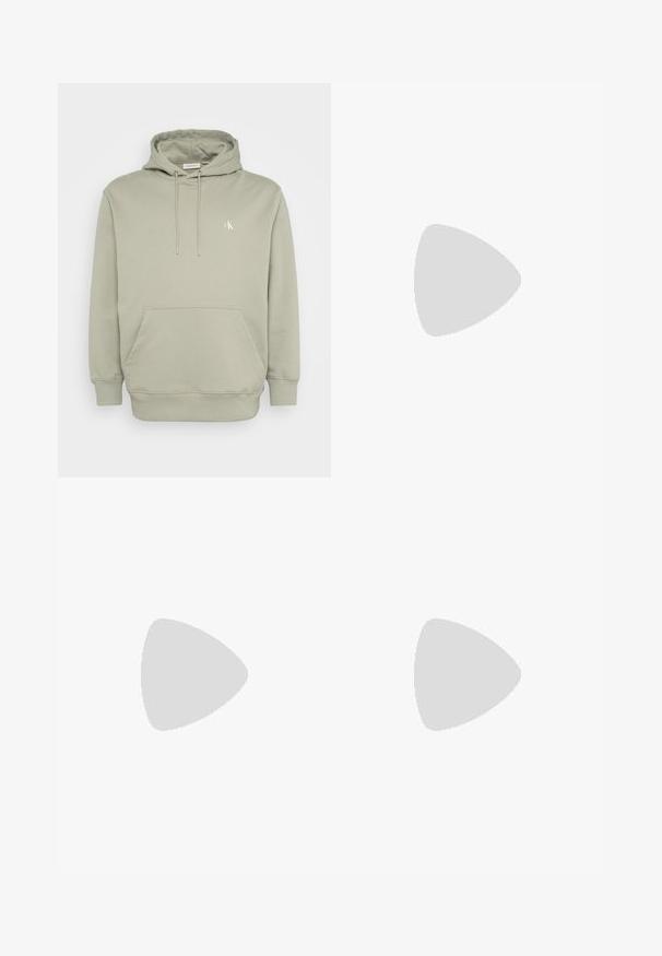 Hoodie verde claro feito de tecido macio, com um bolso frontal, cordões ajustáveis e um pequeno logo bordado no peito.; T-shirt preta de manga curta com o logo branco "CALVIN KLEIN NEW YORK" centrado no peito, decote redondo e etiqueta de tamanho médio dentro do colarinho.; Calças de algodão pretas com um design de perna reta, apresentando fecho de botão e passantes para cinto. Textura suave e estilo minimalista sem padrões visíveis.; Sapatilhas atléticas negras com parte superior em couro com detalhes perfurados, acabamentos em camurça e sola de borracha branca. Design clássico com atacadores.