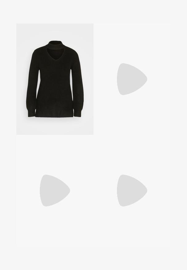 Anna Field Strickpullover - black; Helle cremefarbene weit geschnittene Jeans mit Metallnieten entlang der äußeren Nähte, fünf Taschen und einem normalen Knopfverschluss.; Graue Nike Air Force 1 Sneaker mit perforierter Zehenpartie, Obermaterial aus glattem Leder, dicker Sohle und geprägtem 'AIR'-Detail an der Ferse.; Silberne Creolen mit einer glatten, polierten Oberfläche. Runde Form und Design mit Scharnierverschluss. Auffällig durch ihre glänzende, reflektierende Fläche.