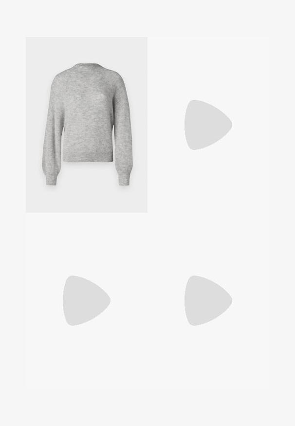 Maglione lavorato a maglia grigio chiaro realizzato in un tessuto morbido, con collo rotondo e maniche lunghe leggermente svasate con orli a coste.; Top bianco senza maniche con sottili spalline, realizzato in tessuto di cotone a coste, con scollatura dritta e orlo rifinito.; Gonna A-line in pelle bordeaux con una texture liscia, cuciture visibili e una vita. Forma svasata di lunghezza media con un orlo leggermente curvo.; Mule in pelle nera con punta affilata e tacco basso a blocco. Texture liscia con un design elegante. Retro aperto con dettagli minimi.; Borsa a pieghe bianca realizzata in materiale morbido. Presenta una chiusura con coulisse, manici intrecciati e un accento in metallo color argento.