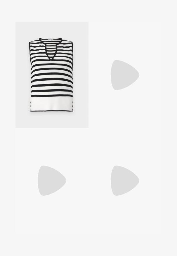Top sin mangas de rayas en blanco y negro con escote en V, textura acanalada y botones decorativos a los lados. Material de punto ligero.; Pantalones de mezclilla de pierna ancha con un degradado de azul claro a oscuro, cintura alta, trabillas para cinturón y un cinturón de tela a juego. Acabado de mezclilla texturizada.; Zapato de tacón de charol marrón con punta cuadrada, patrón texturizado de cocodrilo, tira al tobillo con hebilla dorada y tacón ancho.; Bolso tote de cuero negro con dos asas largas, textura suave y forma estructurada. Cuenta con un bolsillo frontal para almacenamiento adicional.