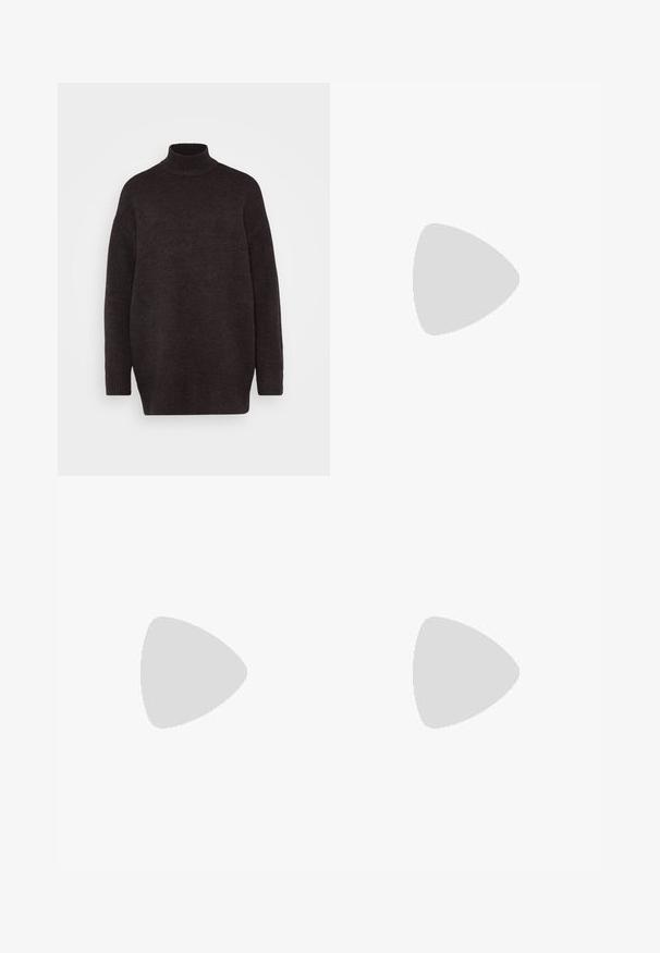 Vero Moda Petite VMIRIS HIGHNECK - Pulover - chocolate torte melange; ONLY Petite ONLMADISON BLUSH WIDE - Široke hlačnice - dark blue denim; Črne gležnjarje z sijajno površino, kvadratnim nosom in debelim blokskim peto. Oblikovanje izstopa s brezšivno silhueto in minimalnim logotipiranjem.; Srebrni kovinski obročasti uhani z brušenjem, s krožno obliko in prozornim zatičem za varno nošenje.