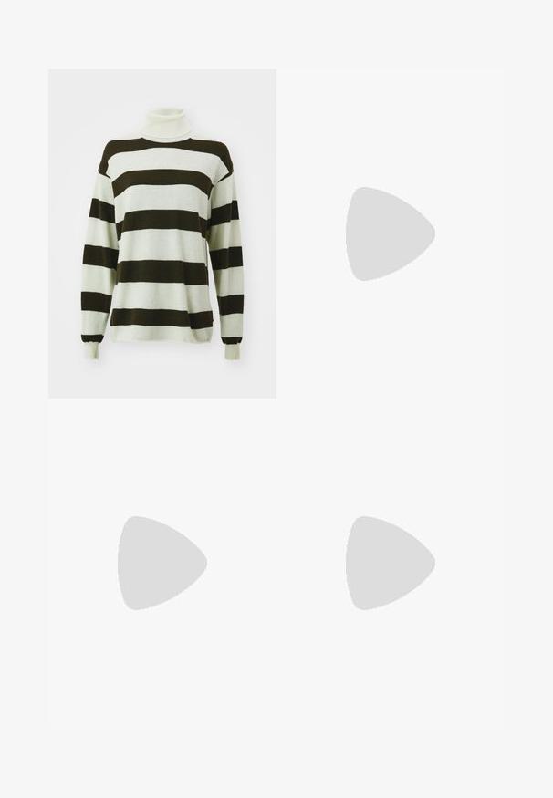 Stripete genser med brede mørkebrune og lysegrå striper, høyhalsdesign, lange ermer og myk tekstur.; Hvite denimbukser med rett snitt, knappelukking og to frontlommer. Ingen synlige mønstre eller dekorasjoner. Jevn tekstur.; Flate sko i off-white skinn med spiss tå og lav svart hæl. Jevn tekstur med en slank silhuett og minimalistisk design.; Kremfarget håndveske med teksturert overflate, buet form, kort håndtak og gullfarget logo. Glidelås lukking på toppen.