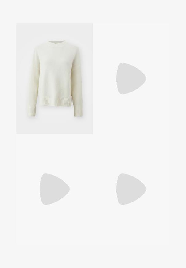 Suéter color crema claro hecho de una suave tela texturizada. Cuenta con un cuello redondo, puños y dobladillo acanalados, con un corte relajado y hombros caídos.; Pantalones de pierna ancha en tela crema, con textura suave, cinturilla ajustada y costuras limpias. Parte delantera plana con dobladillos de doble costura.; Sandalias de cuero marrón con múltiples tiras entrelazadas, acentuadas con tachuelas doradas, suela plana y diseño minimalista.; Bolso tote de ante marrón con dos asas largas, cierre de cordón y un diseño minimalista. Textura suave y sin acentos de hardware visibles.