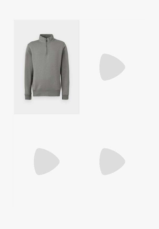 Felpa grigia con zip a metà collo, polsini a costine e orlo dritto. Realizzata in tessuto morbido con una texture liscia.; Pantaloni della tuta grigi in morbido tessuto con vita elasticizzata e coulisse; presentano un taglio dritto e dettagli di cucitura minimi.; Sneaker Reebok in suede beige con dettagli neri. Caratterizzate da una suola in gomma naturale, lacci tradizionali e collare imbottito per il comfort.; Fanny pack in suede grigio con forma arrotondata, due scomparti con cerniera e tracolla regolabile. Presenta dettagli in metallo.