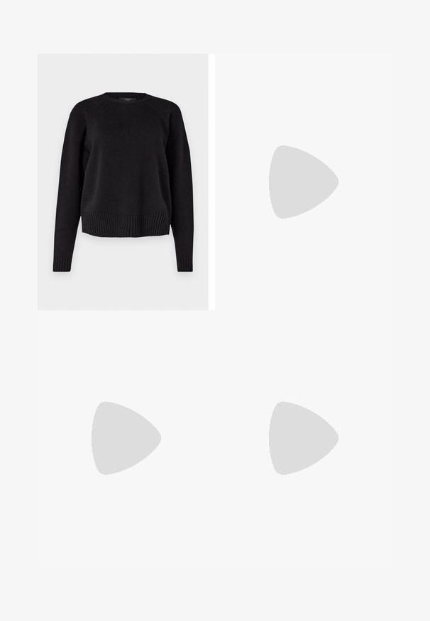 WEEKEND MaxMara GABBIA - Camisola - nero; Calças castanhas em padrão xadrez com corte reto, apresentando um tecido texturizado e cores subtis de bege e castanhos mais escuros ao longo do padrão.; Shoe de salto alto em pele preta com bico afilado e um salto arredondado. Textura suave com um design elegante e minimalista.; Bolsa crossbody de couro texturizado castanho com alça de corrente dourada e fecho com aba. A parte da frente apresenta detalhe do logótipo e um bolso sob a aba.