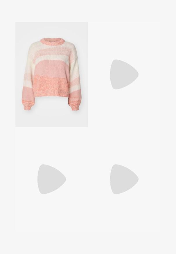 ONLY ONLJENNY jasnoróżowy; Jasnoniebieskie spodnie z szerokimi nogawkami z kontrastującymi ciemnoniebieskimi panelami, postrzępionymi końcówkami i standardowym stanem z metalowym zapięciem.; Ciemnobrązowe skórzane botki do kostki z okrągłym czubkiem, grubą czarną podeszwą, niskim obcasem w kształcie bloku oraz pętelką z tyłu.; Brązowa skórzana torba na ramię o zaokrąglonym kształcie, ze złotymi akcentami i zapięciem w formie klamry. Posiada odpinany pasek na ramię.