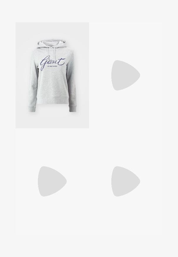 GANT SCRIPT HOODIE - Sweatshirt - light grey melange; Schwarze Denim-Jeans im weit geschnittenen Stil mit hoher Taille, Fünf-Taschen-Design und silbernem Metallknopf. Der Stoff hat eine glatte Textur und bietet einen leichten Stretch.; Schwarze Sneakers mit glattem Leder und Wildleder-Einsätzen, flachen Schnürsenkeln, runder Zehenpartie und einer weißen Gummisohle. Deutliches Logo an der Ferse.; Weiße Lederhandtasche mit abgerundeter Form, ausgestattet mit einem geprägten "CK"-Logo auf der Vorderseite und einem Einzel-Schultergurt. Reißverschluss oben.