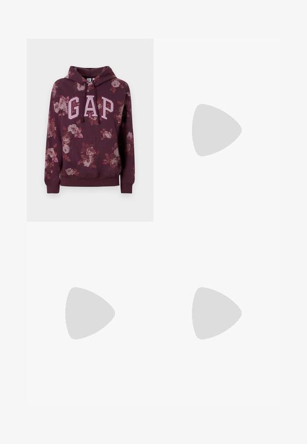 Felpa con cappuccio color bordeaux, con motivo floreale, logo "GAP" in rosa chiaro, tasca a marsupio, polsini e orlo a coste. Realizzata in tessuto morbido.; Pantaloni in denim a gamba larga con una sfumatura che va dal blu chiaro al blu scuro, vita alta, passanti per cintura e una cintura in tessuto coordinato. Finitura in denim strutturato.; Sneakers platform bianchi realizzati in materiale sintetico liscio, con punta arrotondata, design con lacci e suola in gomma texture. Accento nero nel tallone.; Occhiali da sole con forma ovale, montatura in plastica trasparente, lenti grigie scure e aste sottili trasparenti con accenti di logo e dettagli minimi.