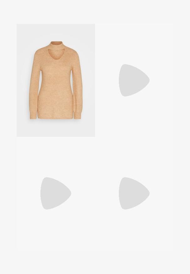 Heledbeez ribane särk, mis esitleb mock turtleneck'i, avatud rinnaosa detaili ja pikki varrukasid. Pehme tekstuur ja vormitud disain.; Kolm pikkade varrukatega toppi, mis on üksteise peale asetatud: must, hall ja valge. Igal ühel on ümar kaelus ja lühike disain, valmistatud siledast, kergekaalulisest kangast.; Mustast flared teksad, mis on valmistatud denimist. Omavad kõrget talje, viit taskut ja metallnuppe. Sile tekstuur, millel on kerge sära.; Beežist nubukist balletkingad musta nahast ümara ninaotsaga, madala kanna ja siledaga, millel on minimaalne õmblus ja lihtne disain.