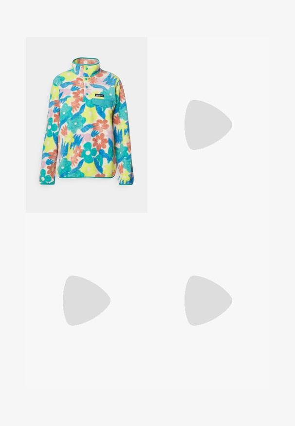 Patagonia SNAP - Felpa in pile - sand; T-shirt nera a maniche lunghe in cotone con colletto rotondo. Presenta un piccolo logo bianco sul lato sinistro del petto. Design semplice e vestibilità comoda.; Pantaloni cargo in nylon nero con zip rimovibile, polsini regolabili, molteplici tasche e un logo sulla gamba destra. Tessuto liscio e leggero.; Scarpa atletica beige e crema con tomaia in mesh testurizzato, sovrapposizioni supportive e suola in gomma con un motivo a tasselli per la trazione.