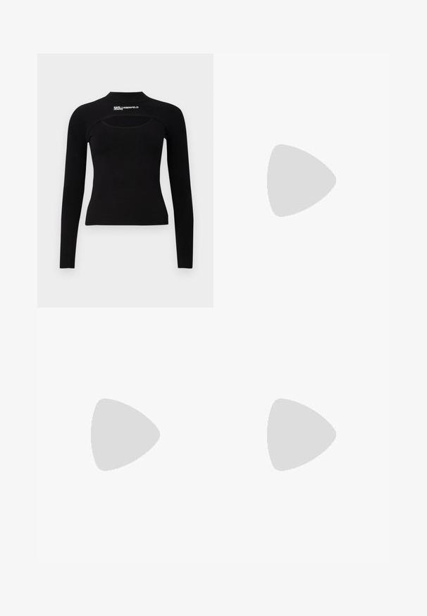 Schwarzes langärmeliges Oberteil aus geripptem Stoff. Mit hohem Kragen und Ausschnittdetails auf der Brust. Logotext auf der Schulter.; Schwarze plissierte Hose mit geradem Schnitt, aus einem glatten Stoff gefertigt. Sie hat einen hohen Bund und unsichtbare seitliche Taschen.; Schwarze Leder-Slingback-Pumps mit spitzem Schuhblatt, ausgestattet mit einem schlanken Absatz und einem goldfarbigen Akzent am verstellbaren Riemen. Glatte Textur.; Schwarze Lederhandtasche mit einem strukturierten Design, das eine verkürzte Form, einen oberen Griff und goldfarbene Hardware-Details aufweist. Verstellbarer Schulterriemen ist enthalten.