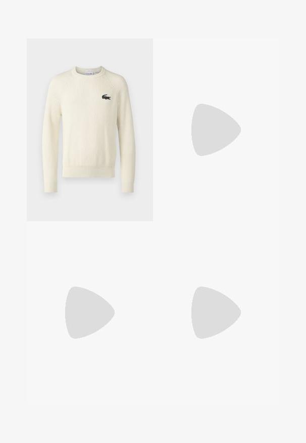 Maglione a coste crema con maniche lunghe, scollo rotondo e logo Lacoste sul petto. Realizzato in tessuto testurizzato.; Camicia a maniche lunghe di colore azzurro chiaro con sottili strisce bianche, colletto con bottoni, taschino frontale e chiusura con bottoni. Materiale in cotone liscio.; Pantaloni grigi plissettati in tessuto liscio, con taglio dritto, chiusura con un bottone e passanti per cintura. Design minimalista.; Scarpe in pelle bordeaux con suole in gomma marrone, punta rotonda, cuciture bianche e occhielli dorati. L'interno presenta un rivestimento giallo.