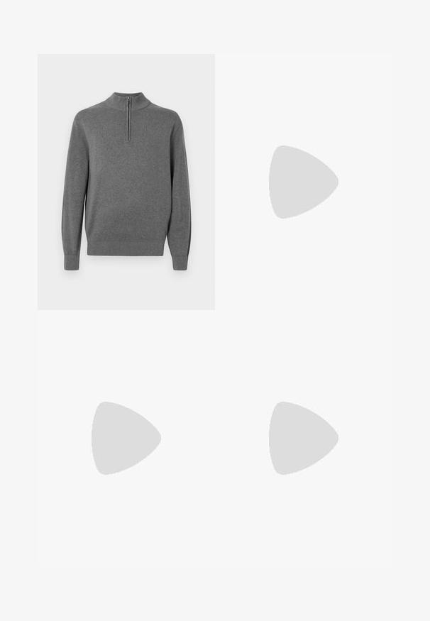 Grå genser med høy hals og halvlange glidelås. Laget av mykt stoff, med ribbestrikkede mansjetter og nederkant.; Grått hundetannsmønster bukser med rett ben-design, med folder, belte med knappelukking, og sidelommer.; Beige bomullsbukser med lekne broderte design, inkludert en rosa karakter og fargede blokker, kombinert med svarte snørebåndssko.; Grå semsket fanny pack med avrundet form, to glidelåslommer og justerbar stropp. Har metallbeslag som detaljer.