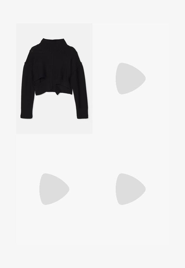 Suéter corto negro con un alto cuello acanalado, hombros caídos y un dobladillo con detalles recortados. Fabricado en suave tejido de punto.; Pantalones de pierna ancha en gris claro, hechos de una tela texturizada, que presentan dos pliegues frontales y dos bolsillos laterales. Diseño limpio y a medida.; Botas negras de cuero hasta la rodilla con suelas gruesas, con textura suave y mínima costura, combinadas con una falda de patrón de pata de gallo.; AESTHER EKME OPAL BAG - Bolso de mano - black