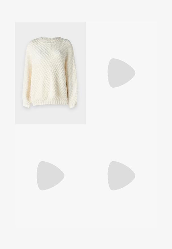 Rip Curl CLASSIC SURF - Pullover - bone; Jean en denim bleu clair avec une coupe droite décontractée, cinq poches et une taille avec passants de ceinture. Fini usé avec un léger dégradé.; Sandales à talon ouvert en cuir blanc avec plusieurs larges brides et boucles en argent ; semelle plate avec un petit talon noir et des accents métalliques.; Lunettes de soleil noires rectangulaires avec des verres sombres, monture en plastique brillant et accents dorés sur les branches. Design minimaliste et forme épurée.; Porte-monnaie tissé jaune avec un design à rabat, une sangle de poignet amovible et un accent en chaîne dorée. Texture lisse et forme rectangulaire.; Boucles d'oreilles en or avec une finition lisse et brillante. Design circulaire présentant un petit clou et une attache transparente pour un port sécurisé.