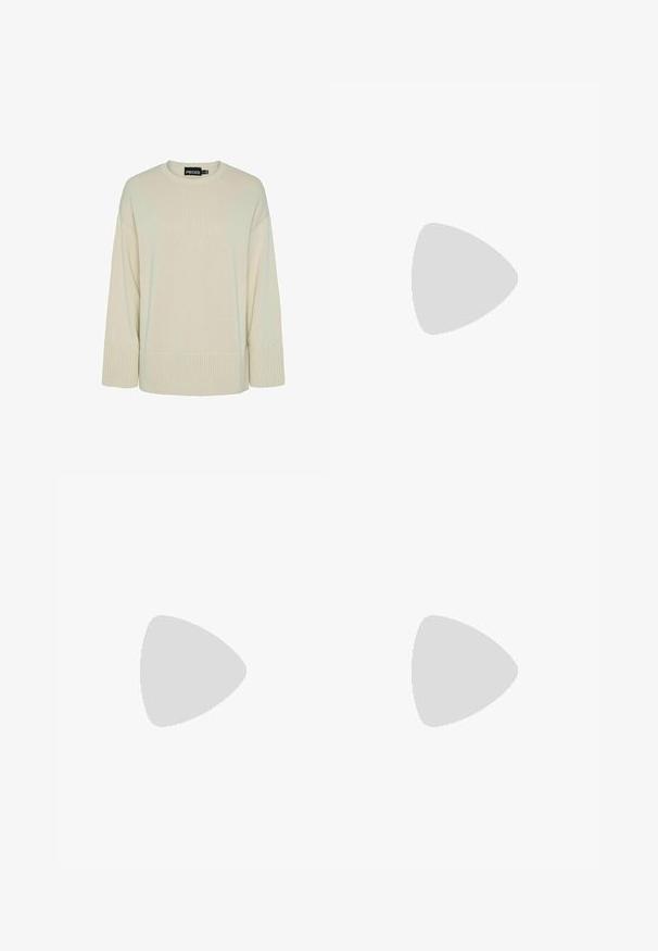 Maglione a maglia beige chiaro con scollo rotondo, spalle scese e polsini e orlo a costine. Tessuto strutturato con una vestibilità rilassata.; Jeans in denim azzurro con taglio dritto, vita alta e dettagli di cucitura visibili. Il tessuto ha una finitura classica sbiadita.; Scarpe sportive con tomaia in pelle bianca, punta in suede grigia e tre strisce nere. Presentano un logo blu sulla linguetta e una suola in gomma testurizzata.; Borsa a spalla in pelle nera con forma curvata, una tracolla piatta singola e chiusura con zip superiore. Texture liscia con dettagli hardware minimi.