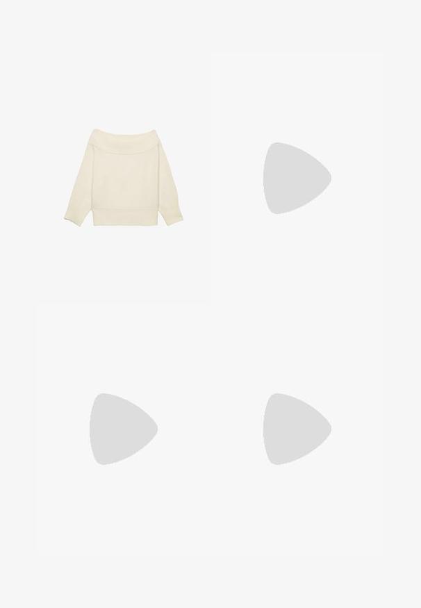 Krémový svetr bez ramene s lemovaným výstřihem, rukávy o délce tři čtvrtě a zkráceným střihem. Měkká textura, minimální design.; Široké kordové kalhoty v tmavě burgundy barvě, s vysokým pasem, zapínáním na knoflík a klasickým pětibodovým designem s žebrovanou strukturou.; Černé kožené kozačky až ke kolenům s špičatou špičkou a robustním podpatkem. Obsahují pásek s kulatým akcentem kolem kotníku.; Černá tkaná taška přes rameno s hladkým koženým popruhem a uzavíráním na zip. Dispozice obsahuje texturovaný povrch a zakřivený tvar.