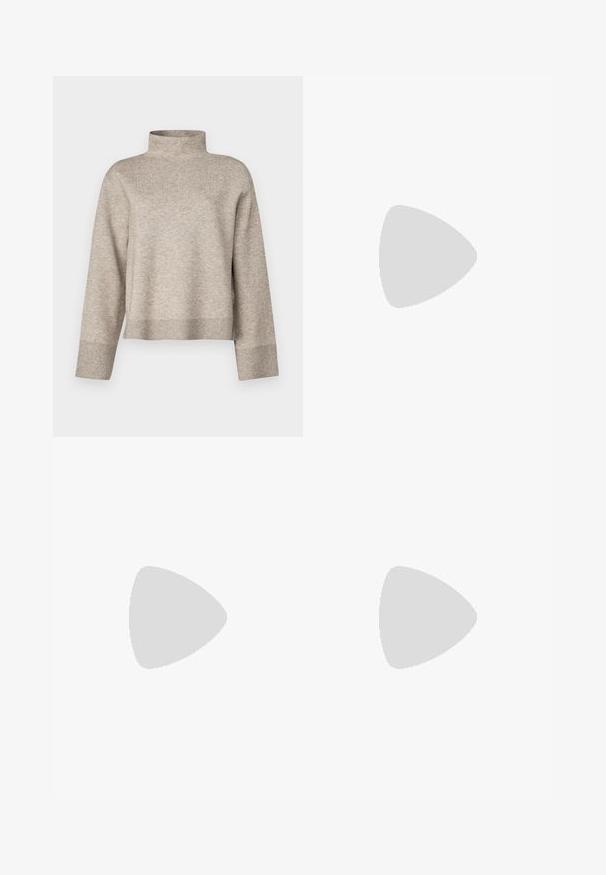 Pull à col roulé beige en tissu tricoté doux. Présente un design court, des manches longues et des bords côtelés aux poignets et à l'ourlet.; Pantalon noir ajusté avec une coupe droite, présentant une texture lisse et des plis nets sur le devant. Aucune quincaillerie visible.; Botte de cheville en cuir noir avec un bout pointu et un petit talon, finition lisse, fermeture éclair sur le côté, présentée sur un fond neutre.; Sac à main en cuir noir avec un design structuré, featuring une forme cropped, une poignée supérieure et des accents en matériel doré. Bandoulière réglable incluse.