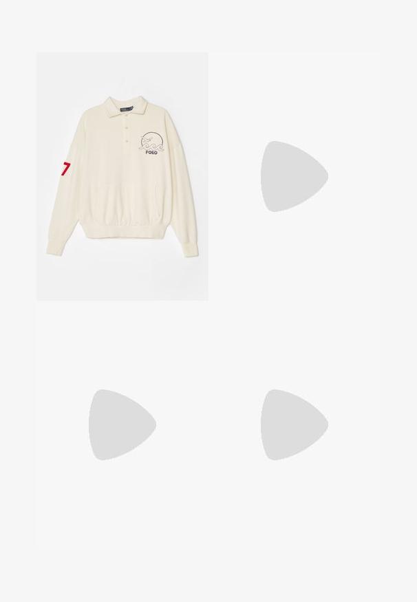 Polo Ralph Lauren LONG SLEEVE HALF - Sweatshirt - antique cream; Black flared trousers made from a smooth fabric, featuring a high waistband and full-length design. No visible patterns or accents.; Beige high-heeled sandal with a square toe, thin ankle strap, and block heel. Smooth leather texture with a gold buckle detail.; Navy knitted sweater with embossed logo, cream-colored jeans, and a small multi-striped crossbody bag. Strappy black heels complete the look.
