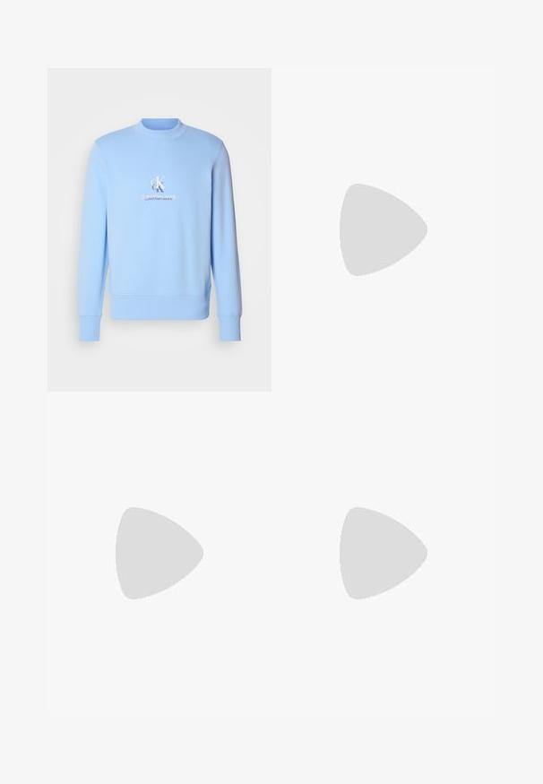 Felpa azzurra chiara realizzata in tessuto morbido, con collo e polsini a costine, e un logo ricamato al centro.; T-shirt bianca in cotone con scollo rotondo, maniche corte e logo ricamato "Calvin Klein" al centro del petto. Design semplice.; Jeans in denim azzurro chiaro con taglio dritto, caratterizzati da un classico design a cinque tasche e chiusura a bottone in vita. Nessun motivo degno di nota.; Sneaker bianco con tomaia in rete e materiale sintetico, punta tonda, lacciuoli piatti e una striscia laterale testurizzata. Suola in gomma con linguetta sul retro.