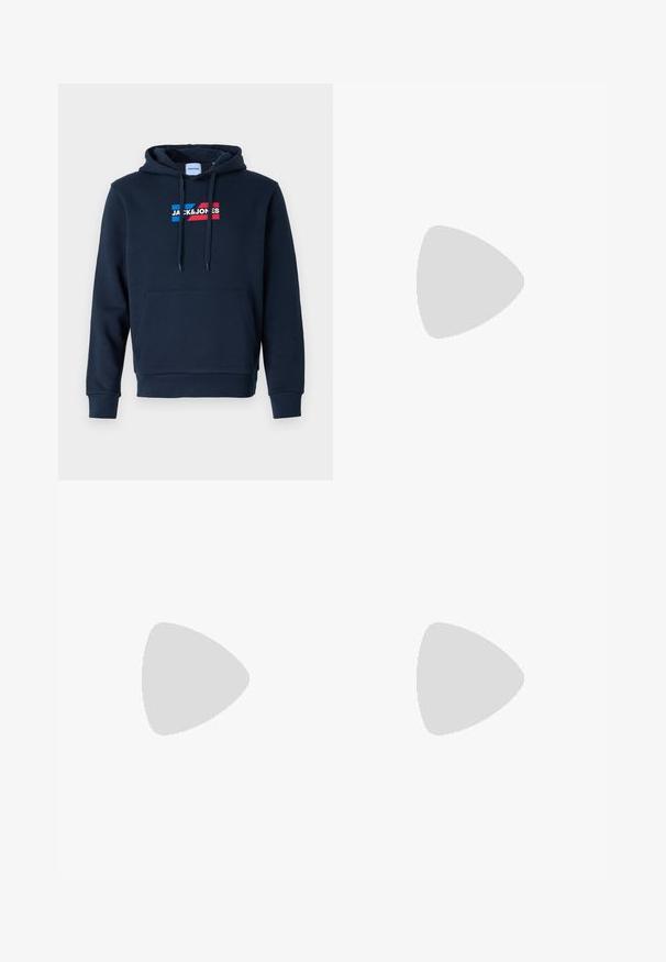 Mørkeblå hoodie med en forreste kængurulomme, hætte med snor og logo i rød og blå. Den har en blød, glat tekstur og ribbede manchetter.; To stykker crew-neck t-shirts i sort og olivengrøn, lavet af blødt bomuldsstof. Designet er enkelt med korte ærmer og lige skæring.; Sorte træningsbukser lavet af tekstureret stof, med justerbar talje, lynlåslomme på siden og tapered cuffs.; Hvide lædersneakers med en tyk cremegul sål, marineblå hæl akcent og logoside. Glat tekstur, minimalistisk design med snørebåndslukning.