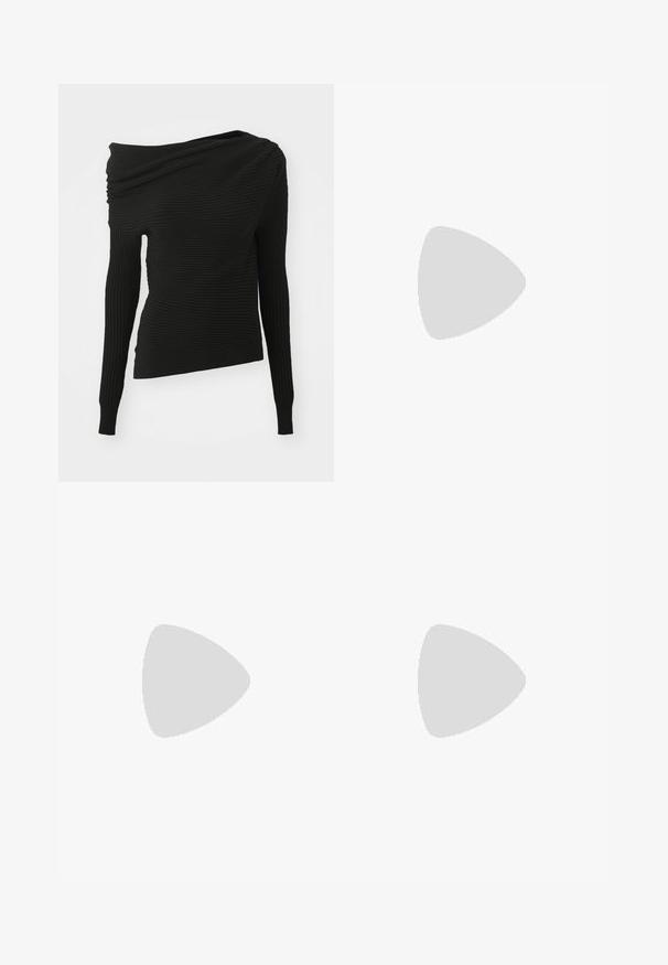 Black long-sleeve top with ribbed texture. Asymmetrical design with one shoulder draped. Fitted silhouette and straight hemline.; Black wide-leg pants made of smooth fabric, featuring an elastic waistband and two side seams for added structure.; Stuart Weitzman NAOMI 75 - High heeled boots - black; Quilted beige leather handbag with gold hardware, chain strap, and a top handle. Features a front flap and signature logo detail.