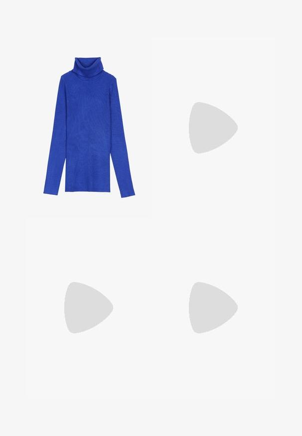 Royal modra rebrasta pulover s turtleneck iz teksturiranega blaga z dolgimi rokavi in zloženim ovratnikom, ki se ponaša s pridihom vitkega kroja.; Olive zelene cargo hlače iz vzdržljive mešanice bombaža s ožjimi manšetami, več džepi in pregibi na kolenih za dodatno gibljivost.; Bela superga z mrežastim in usnjenim materialom, zaobljenim nosom, debelim podplatom, opaznimi vezalkami ter blagovno znamko na peti in jeziku.; Sončniki v tortoščnem vzorcu s kvadratnim okvirjem in gradientnimi rjavimi lečami, katere krasijo zlati detajli na ročajih ter debel, sijoč okvir.