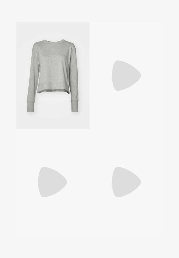 Hall kuni varrukatega hall lõikega sweatshirty, mis on valmistatud pehmest kangast. Omab lihtsat disaini, ümarat kaelust ja soonikkoes mansette.; Must have lühikeste varrukatega must puuvillane T-särk, ümmarguse kaelusega ja lihtsa disainiga. Sile tekstuur ja sirge lõige allservas.; DSQUARED2 ICON TRUMPET PANT - Püksid - black; Mustad mustall nahkasaabas terava nina ja stiilse disainiga. Omab madalat konts ja luku sulgemist taga. Sile tekstuur.; Must ja pehme nahast kott, millel on unikaalne keerdkujuline disain. Omab lühikest kätset ja eemaldatavat õlarihma. Minimalistlik stiil.