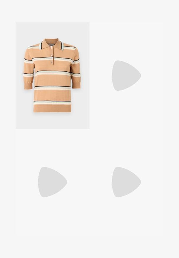 Polo en tricot beige à manches courtes, présentant des rayures horizontales multicolores en bleu clair, crème et marine. Patte de boutonnage à trois boutons.; Jupe en denim blanc dotée d'une fente à l'avant, d'un design à cinq poches, d'une fermeture à bouton et à zip en métal, ainsi que de détails de couture en bas.; Paul Smith TOPANGA - Ballerines - black; Sac à main en cuir noir avec une forme trapézoïdale structurée, un fermoir en métal doré et des coutures blanches contrastantes. Comprend une courte poignée et une longue bandoulière.