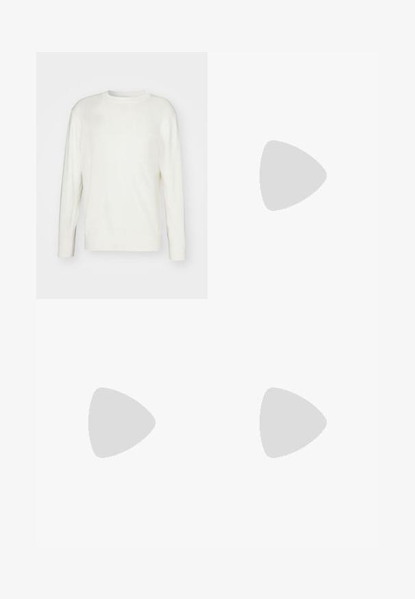 Balts džemperis ar apaļu kakla izgriezumu, garām piedurknēm, adīta tekstūra, ribotas aproces un apakša, klasiskā piegriezuma, minimālists dizains bez redzamām rakstām vai rotājumiem.; Melni kokvilnas bikses ar taisnu kāju dizainu, ar priekšējo pogu aizdari un sānu kabatām, gluda tekstūra, bez redzamām rakstām.; Baltās zemas kedas ar faktūru ādas virsu, krēmkrāsas rievojamu zoli un brūnu pacēlumu uz papēža. Iekļauj baltas auklas un logo detaļu uz papēža.; Melnas ādas mugursoma ar teksturētu virsmu, atloka aizdari, metāla piederumiem, sānu rāvējslēdzēja kabatām un zīmola logo priekšpusē.