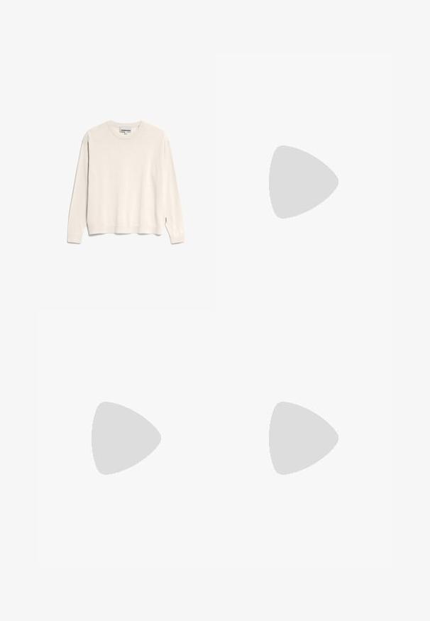 Licht beige lange mouwen trui met een ronde hals, geribbelde manchetten en onderrand. Gemaakt van zachte stof met een relaxed fit. Label zichtbaar aan de zijkant.; Witte hoge taille jeans met een ruime pijp, gemaakt van denim; heeft vijf zakken, koperen klinknagels en een ritssluiting.; Crèmekleurige Nike-klompen met matte afwerking, een achterband en een gestructureerde rubberen zool. Licht afgeronde neus en minimalistisch ontwerp.; Hobo-tas in licht beige leer met een gebogen silhouet, slanke schouderband en bovenste ritssluiting. Gladde textuur met minimale accenten.
