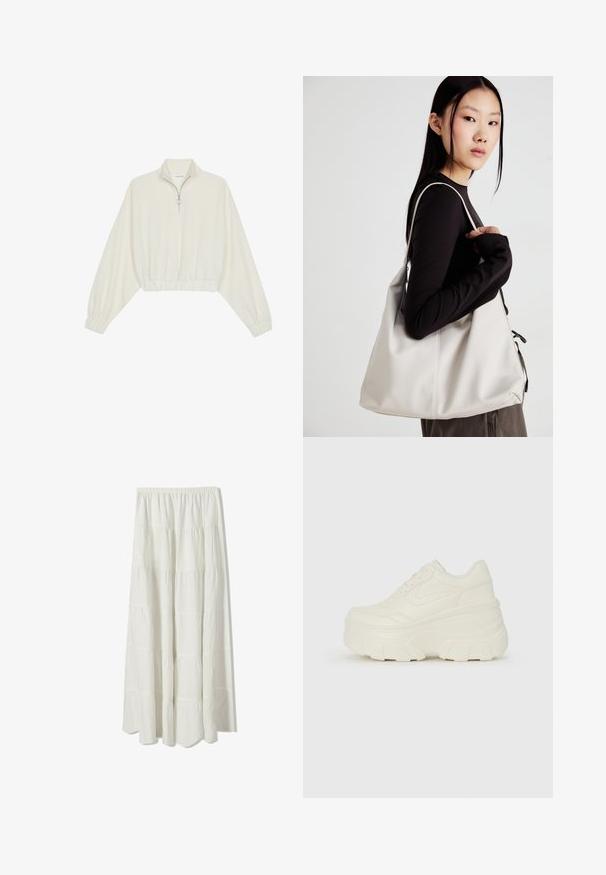 Geknipt pullover in crèmekleurige stof, met een hoge kraag, halve rits, elastische zoom en manchetten, met een soepele textuur en minimalistisch ontwerp.; Witte maxirok met een gelaagd ontwerp, een elastische tailleband met plooien, een soepele textuur en een vloeiende silhoeet.; Witte platform sneakers met een gladde leren bovenkant, afgeronde vorm, gewatteerde kraag en een gestructureerde rubberen zool met duidelijke profiel.; Beige handtas gemaakt van zacht materiaal, met een slonzig ontwerp, gestikte details en twee schouderbanden. Geschikt voor dagelijks gebruik.