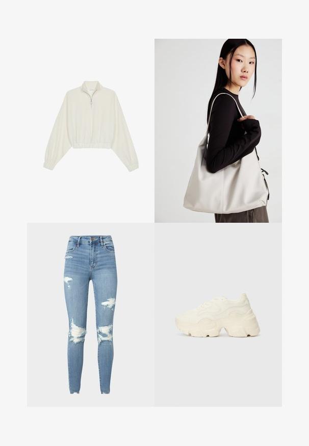 Kratka pulover v kremnem blagu, z visokim ovratnikom, pol-zadrgo, elastičnim robom in manšetami, z gladko teksturo in minimalističnim oblikovanjem.; Visoke hlače skinny v svetlo modrem denimu z raztrganinami na kolenih in cepitvami, opremljene s petimi žepi in gumbom za zapiranje.; Debele bele športne copate, izdelane iz teksturirane mrežaste in sintetične materialov, z debelim podplatom in zapletenimi vzorčičnimi detajli ob straneh.; Bežna torbica iz mehkega materiala, z ohlapno zasnovo, šivi in dvema naramnicama. Primerna za vsakodnevno uporabo.