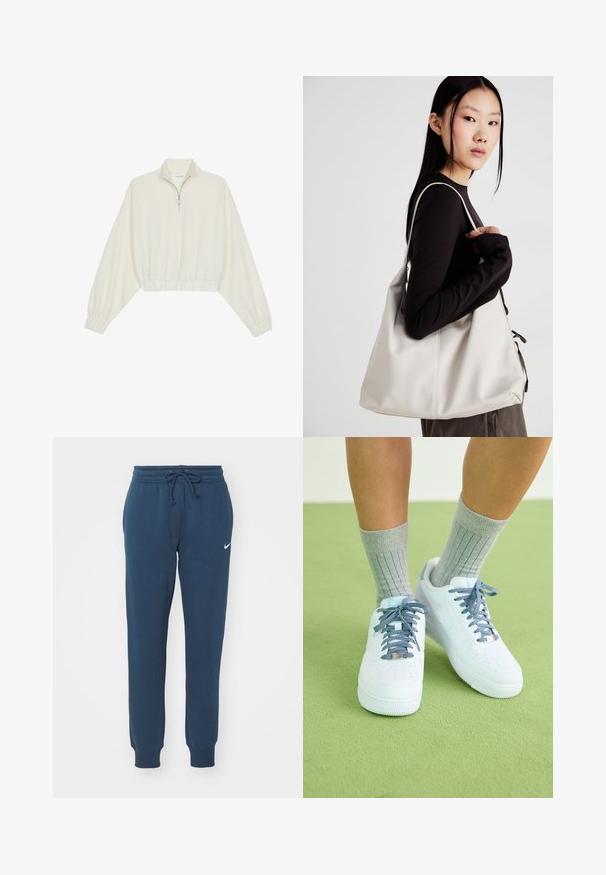 Kreptais pusītes džemperis krēmkrāsā, ar augstu apkakli, puszipa aizdari, elastīgu apakšmalu un aprocēm, ar gludu tekstūru un minimālistisku dizainu.; Nike Sportswear PANT - Treniņtērpa apakšdaļas - armory navy; Baltas ādas kedas ar ziliem akcentiem, perforēta purngala dizains un teksturētas zili un baltas šņores, valkātas ar pelēkiem ribotiem zeķēm.; Bežs rokassoma, izgatavota no mīksta materiāla, ar brīvu dizainu, izšūtu apdari un divām plecu siksnām. Piemērota ikdienas lietošanai.