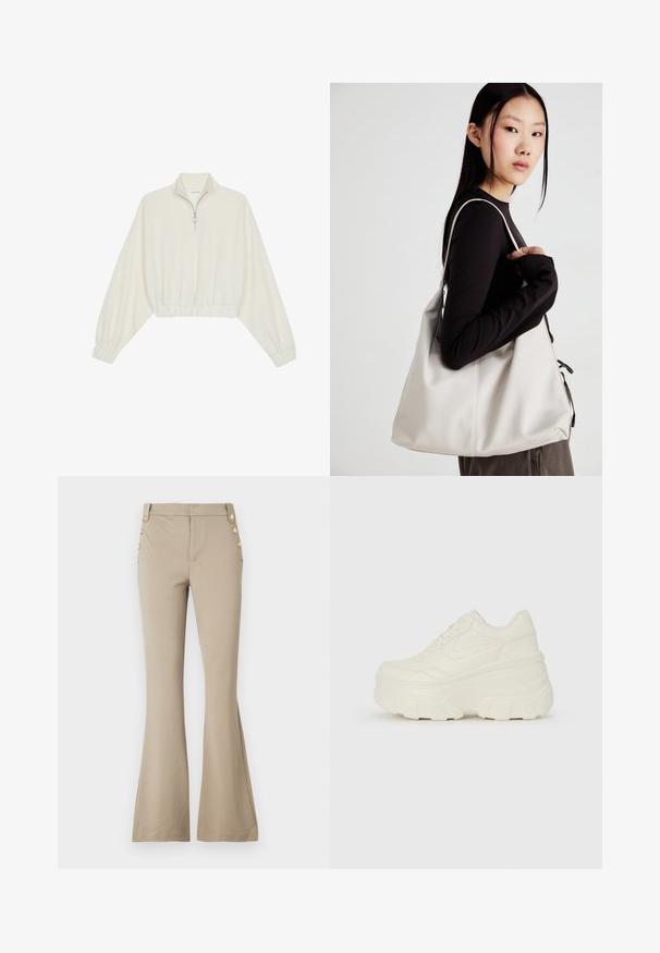 Geknipt pullover in crèmekleurige stof, met een hoge kraag, halve rits, elastische zoom en manchetten, met een soepele textuur en minimalistisch ontwerp.; Beige flare broek gemaakt van zacht stof, met een aansluitende taille en vijf decoratieve gouden knopen aan elke kant. Gladde textuur zonder patronen.; Witte platform sneakers met een gladde leren bovenkant, afgeronde vorm, gewatteerde kraag en een gestructureerde rubberen zool met duidelijke profiel.; Beige handtas gemaakt van zacht materiaal, met een slonzig ontwerp, gestikte details en twee schouderbanden. Geschikt voor dagelijks gebruik.