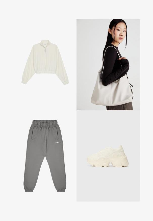 Krém színű, rövidített pulóver, magas gallérral, félig cipzáros záródással, elasztikus derék- és ujjakrésszel, sima textúrával és minimalista dizájnnal.; Pegador VILLA HIGH WAISTED - Tréningruha alsók - washed deep grey,white gum; Tömbös fehér sneakers, amely texturált hálóból és szintetikus anyagokból készült, vastag talppal és bonyolult mintázattal az oldalakon.; Puha anyagból készült bézs kézitáska, laza dizájnnal, varrott részletekkel és két vállpánttal. Mindennapi használatra alkalmas.