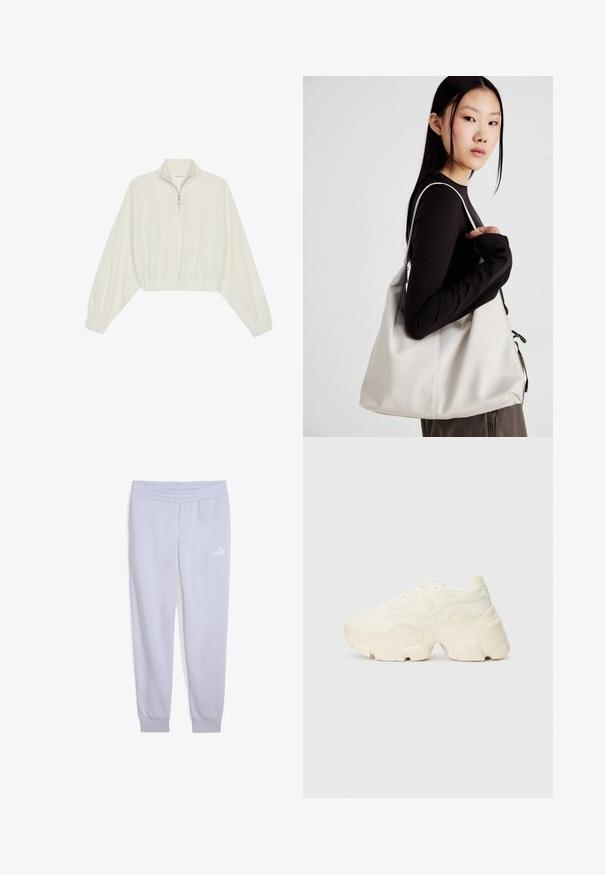 Zkrátený pulover z krémového materiálu, s vysokým golierom, polovičným zipsom, elastickým lemom a manžetami, s hladkou textúrou a minimalistickým dizajnom.; Svetlo fialové tepláky vyrobené z mäkkej látky, s elastickým pásom a rebrovanými manžetami, s bielym logom Puma na prednej strane.; Masívne biele tenisky vyrobené z texturovanej sieťoviny a syntetických materiálov, s hrubou podošvou a zložitými vzorovými detailmi na bokoch.; Béžová kabelka vyrobená z mäkkého materiálu, s uvoľneným dizajnom, prišitými detailmi a dvoma popruhmi na nosenie na pleciach. Vhodná na každodenné nosenie.