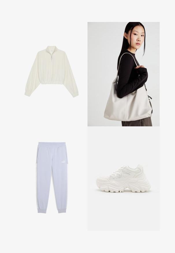Zkrátený pulover z krémového materiálu, s vysokým golierom, polovičným zipsom, elastickým lemom a manžetami, s hladkou textúrou a minimalistickým dizajnom.; Svetlofialové jogger nohavice vyrobené z jemného materiálu, s elastickým pásom, bočnými vreckami a bielymi pruhmi.; Biele robustné tenisky s textúrovaným zvrškom, sieťovinovými panelmi a hrubými gumovými podrážkami s výrazným vzorom. Šnúrky a pútko na vytiahnutie sú súčasťou.; Béžová kabelka vyrobená z mäkkého materiálu, s uvoľneným dizajnom, prišitými detailmi a dvoma popruhmi na nosenie na pleciach. Vhodná na každodenné nosenie.